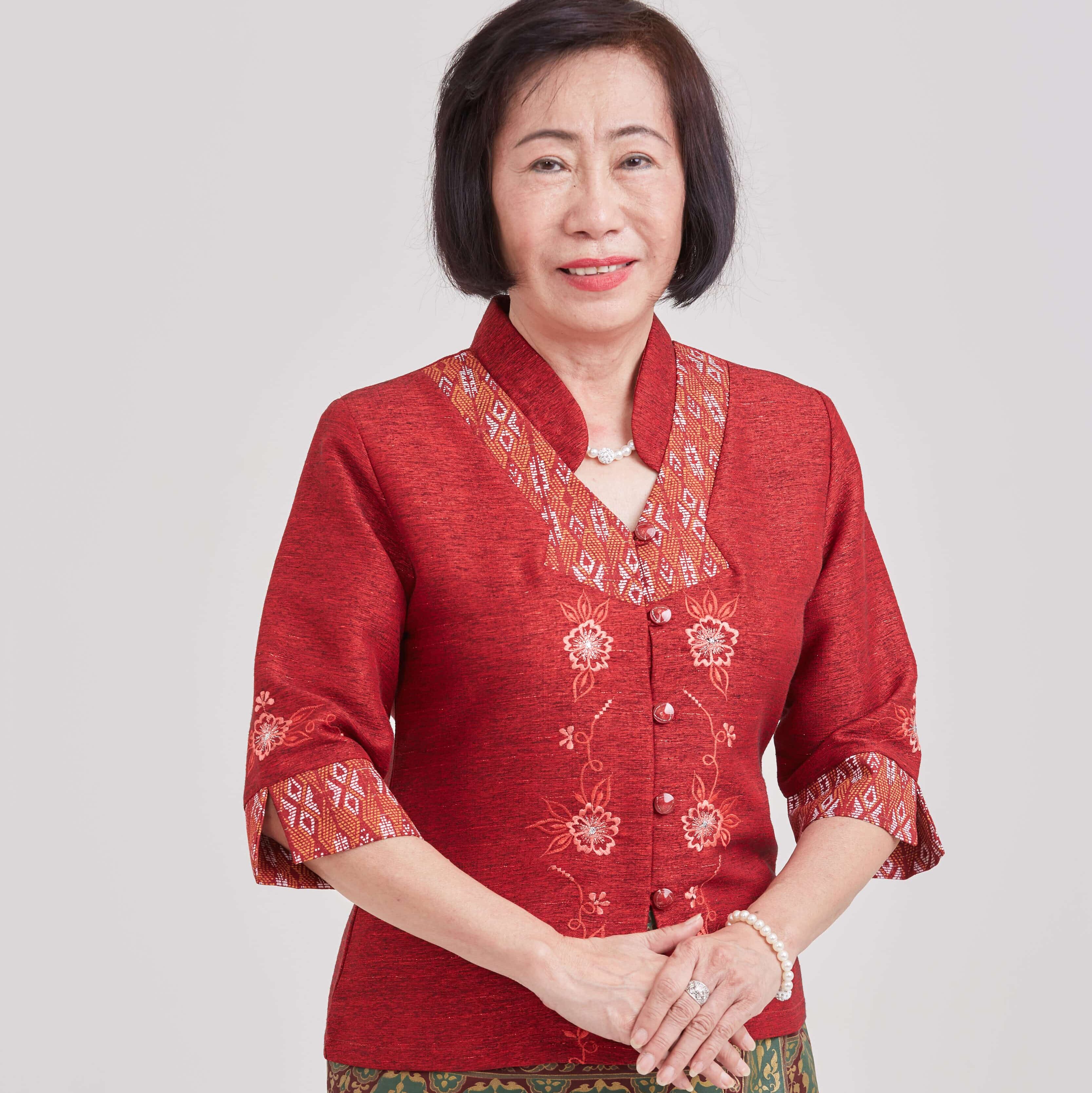 oldwomen-thaisilk-020