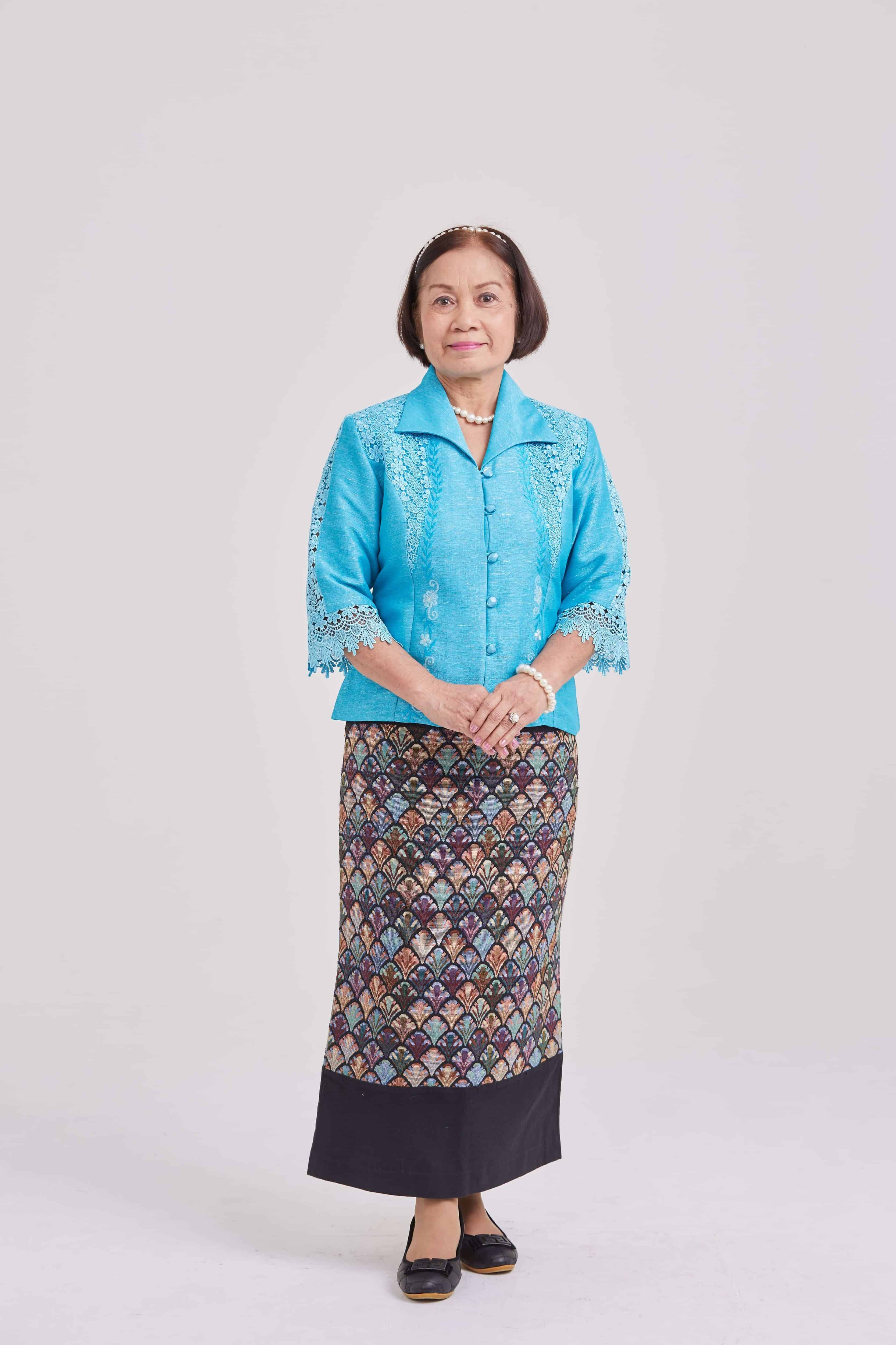021-oldwomen-thaisilk-shirt